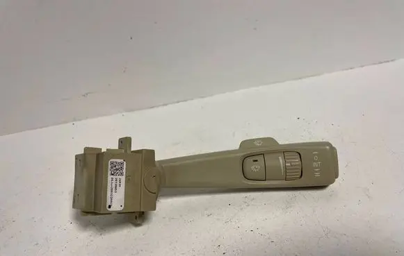 Volvo S80 Wiper control stalk 30739853