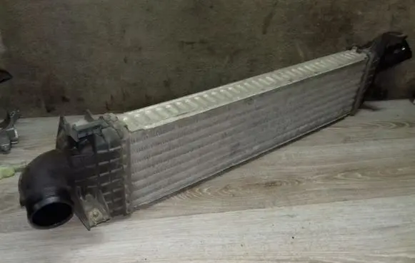 Volvo V50 Intercooler radiator