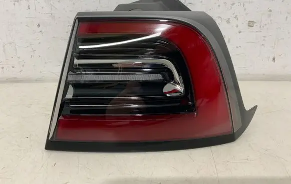 Rear/tail lights