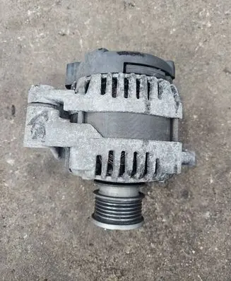 Opel Zafira C Generator/alternator 13579668 14G01 14V100A1
