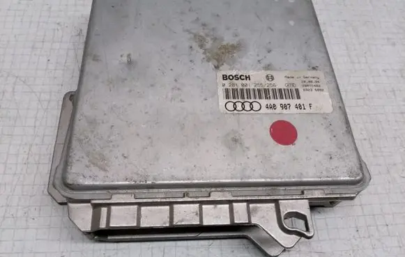Audi A6 S6 C4 4A Engine control unit/module 0281001255 0281001256 4A0907401F