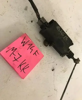 BMW X3 E83 Central locking motor 1212123