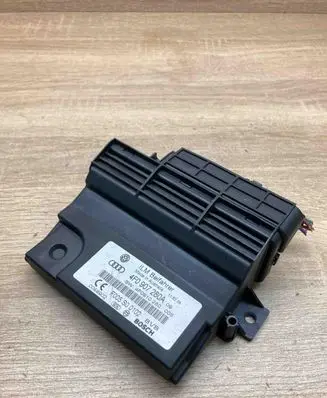 Audi A6 S6 C6 4F Power management control unit 4F0907280A F005S00102