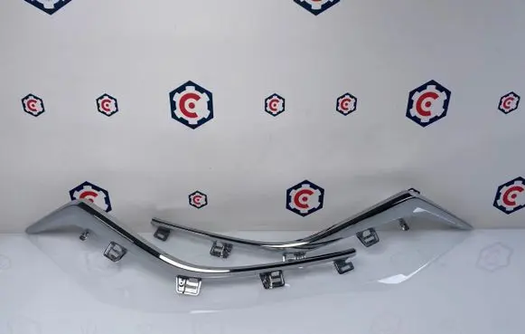 Mazda 3 II Front grill BJS7-507J1 BJS7-507K1