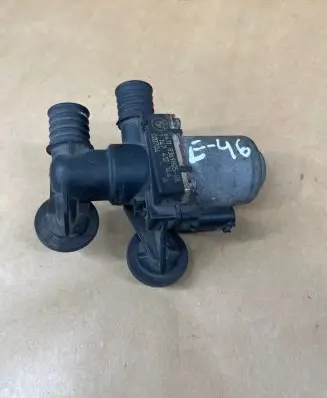 BMW 3 E46 Coolant heater control valve 8369805 1147412144