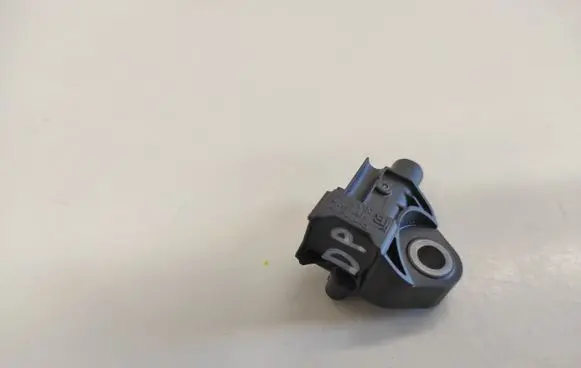 BMW 5 G30 G31 Airbag deployment crash/impact sensor 6577934154601