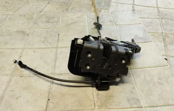 Ford C-MAX I Rear door lock 3M5AR26413BS