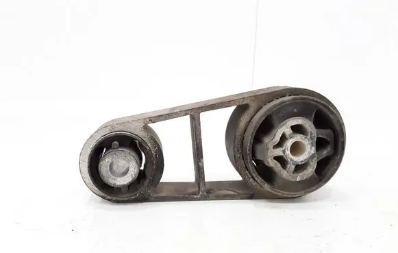 Ford Mondeo Mk III Engine mounting bracket