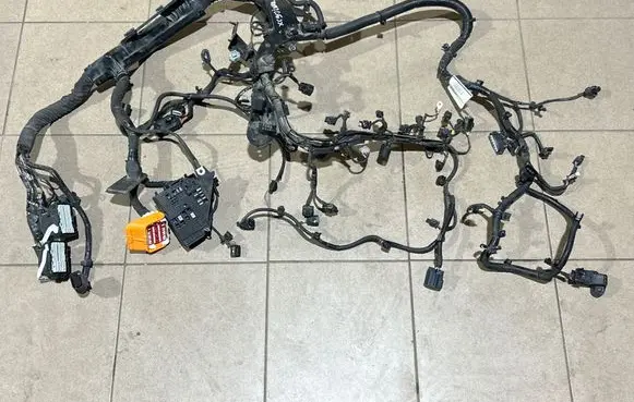 Volvo XC90 Engine installation wiring loom 33537068 32311188 323111880