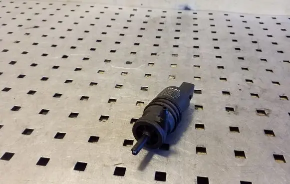 Windscreen/windshield washer pump
