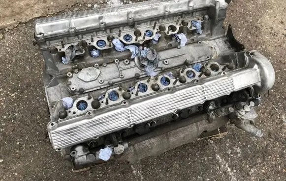 Jaguar XJ SERIE 3 Engine