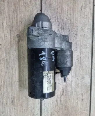 Mercedes-Benz E W212 Starter motor 0001139065
