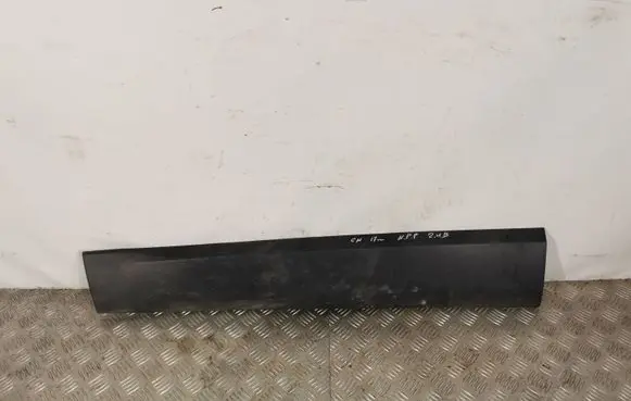 Jeep Cherokee Front door trim (molding)