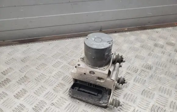 Audi A6 S6 C7 4G ABS Pump 4G0907379M