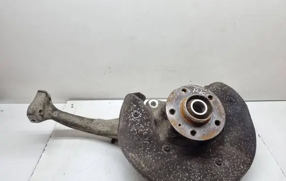 Audi A4 S4 B8 8K Front wheel hub spindle knuckle 