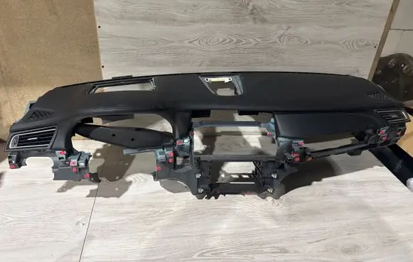 BMW 7 F01 F02 F03 F04 Dashboard 9173637