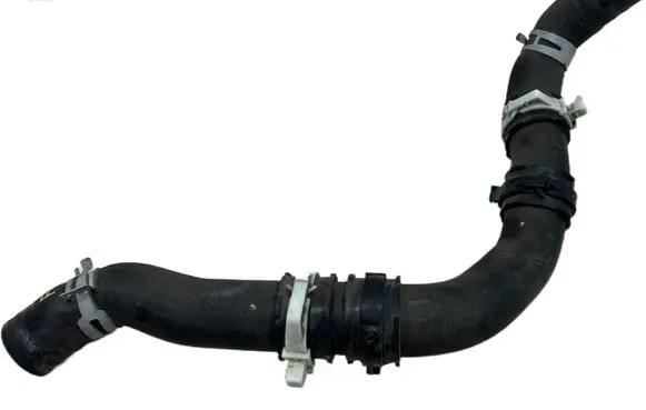 Engine coolant pipe/hose