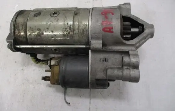 Peugeot 2008 I Starter motor 9654561480