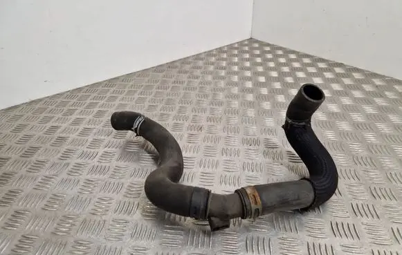Nissan Qashqai+2 Engine coolant pipe/hose