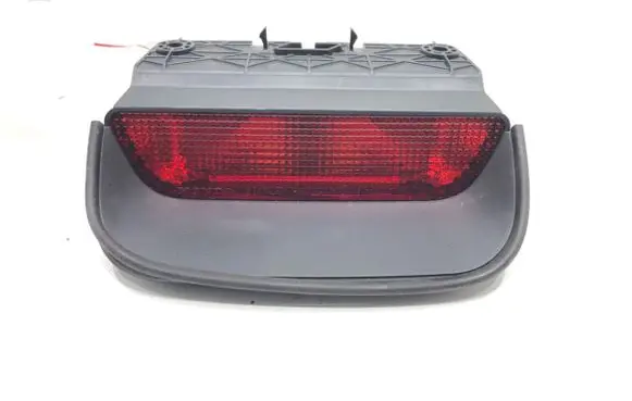 Honda CR-V Third/center stoplight
