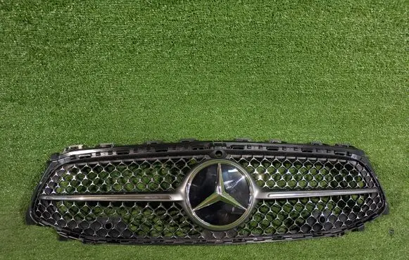 Mercedes-Benz CLA C118 X118 Front grill 
