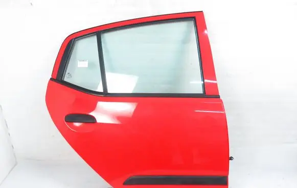 Hyundai i10 Rear door