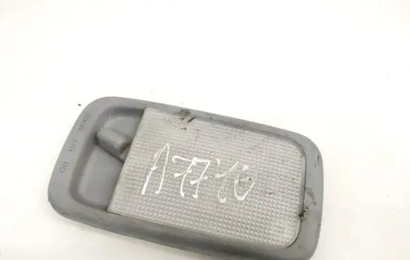 Toyota RAV 4 (XA20) Rear seat light