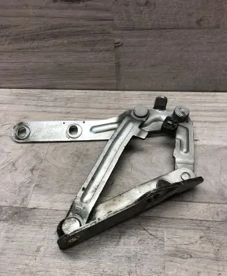 Volkswagen Multivan T5 Engine bonnet/hood hinges 7H0823302D