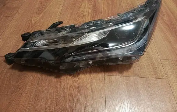Toyota Corolla E160 E170 LED Daytime headlight 99167879L