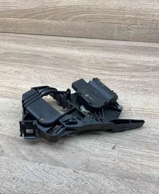 Volkswagen PASSAT B6 Air flap motor/actuator 1K2819259 0132801337 987669R