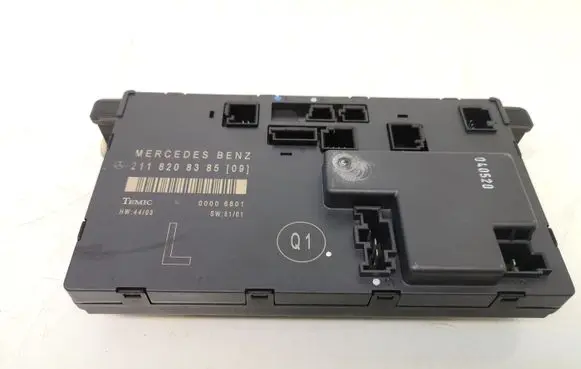 Mercedes-Benz E W211 Door control unit/module 2118208385