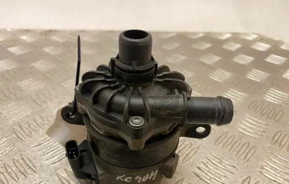 Volvo XC90 Electric auxiliary coolant/water pump 31338384