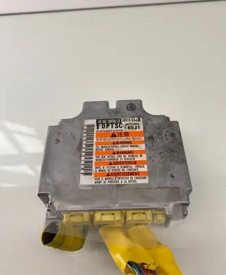 Suzuki Grand Vitara II Airbag control unit/module 3891065J30 W2T71972