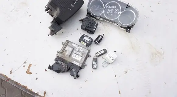 Mazda 6 Engine control unit/module ECU SH1418881