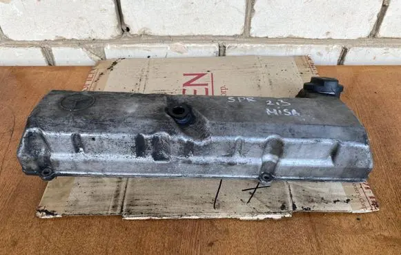 Rocker cam cover