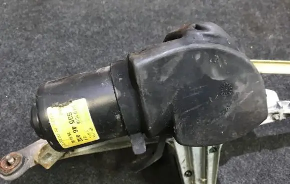Renault Laguna I Wiper motor 53546402 250495