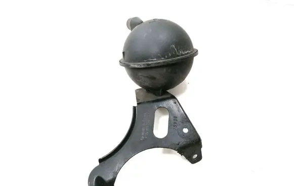 Vacuum air tank