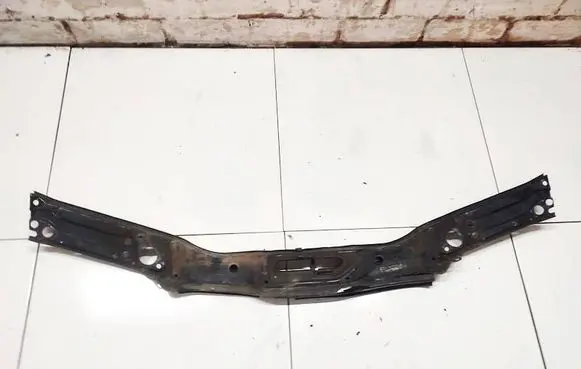 Audi A6 S6 C4 4A Radiator mount bracket 