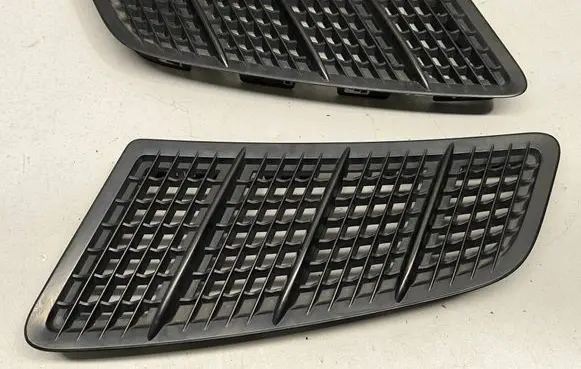 Mercedes-Benz SLK AMG R172 Bonnet/hood grill A1728800285 A1728800185