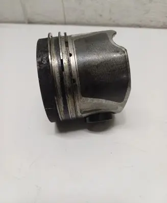 Audi Q7 4M Piston 0832GA