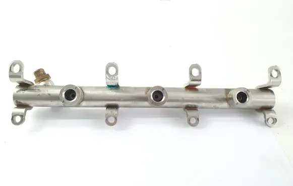 Porsche Panamera (971) Fuel main line pipe 06M133315L