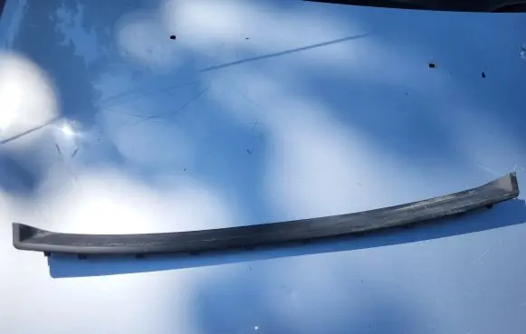 Audi A3 S3 8P Rear bumper trim bar molding 8P3807421