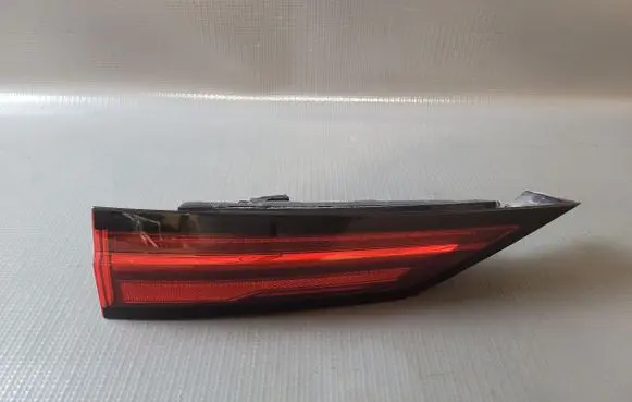 Volvo V90 Cross Country Tailgate rear/tail lights 32337137