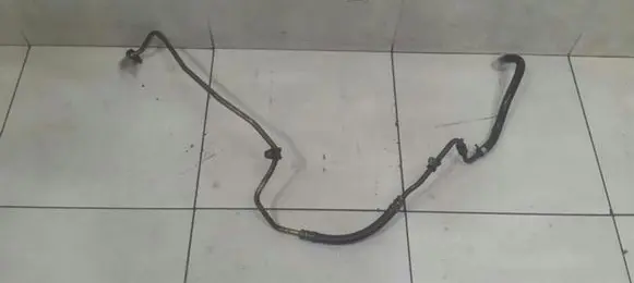 Mercedes-Benz SL R230 Power steering hose/pipe/line A2304664681