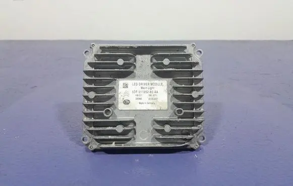 Citroen C5 Aircross Voltage converter/converter module 5DF01195280