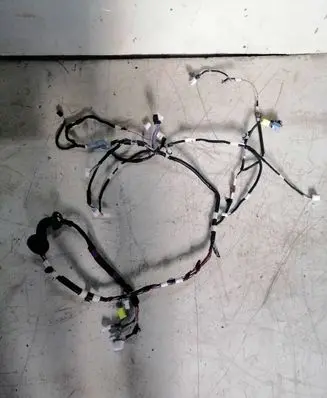 Toyota Highlander XU70 Front door wiring loom/harness boot 821520E610 AL0992148000159