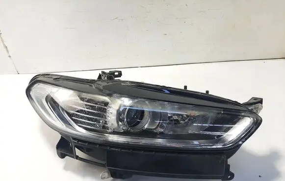 Ford Mondeo MK V Headlight/headlamp