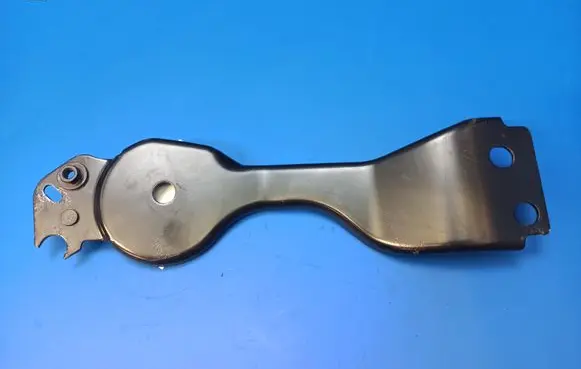 Land Rover Evoque II Engine mounting bracket J9C35A364AF