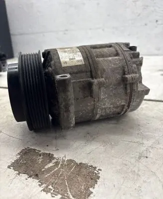 Mercedes-Benz C W204 Air conditioning (A/C) compressor (pump) A0022304911 7923700905 Z0005773A