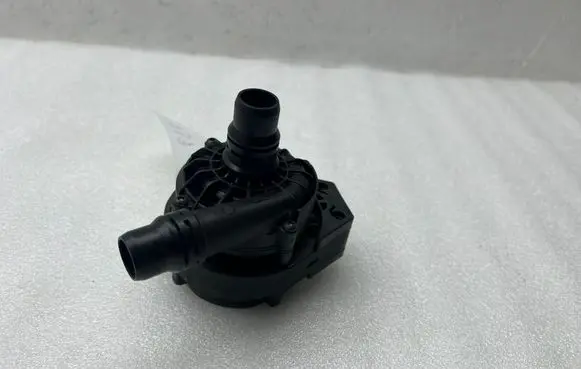 Opel Mokka B Electric auxiliary coolant/water pump 9848380980 039202450Y